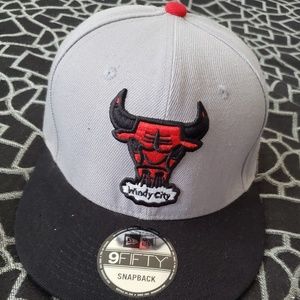 New era hats Chicago bulls and California republic